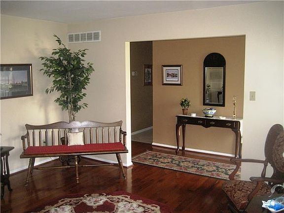 Welcoming Foyer into Living Room