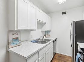 College Town Tucson- Near The U of A