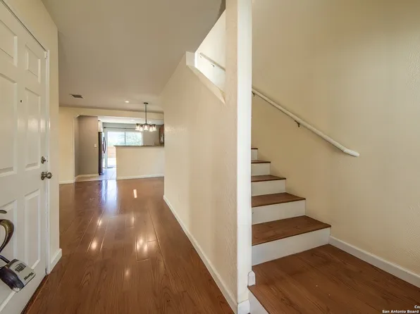 11843 SILVER COINS, San Antonio, TX 78254