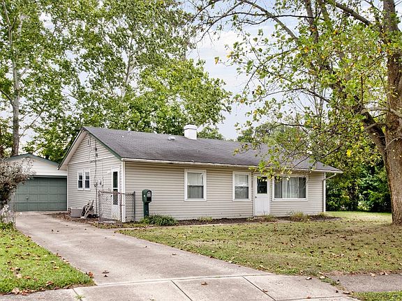 3rd image of 432 Navaho Dr