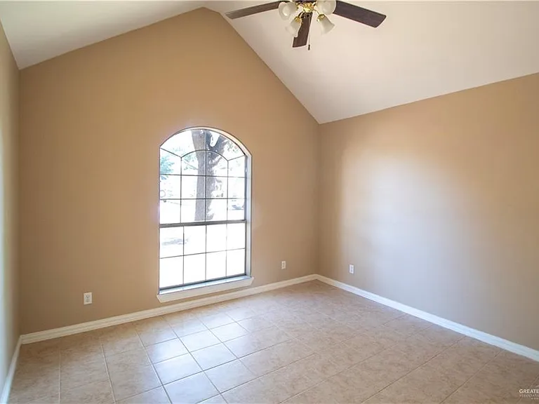 1905 Fawn Cir — Photo 11
