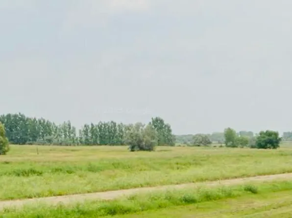 282 NW 130th St, Aberdeen, SD 57401