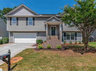46 Spring Fellow Ln, Taylors, SC 29687