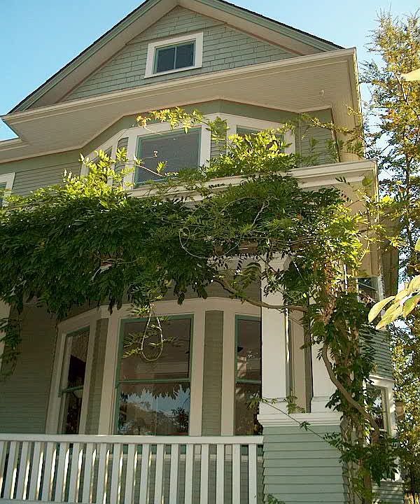 2nd image of 3219 S Byron St