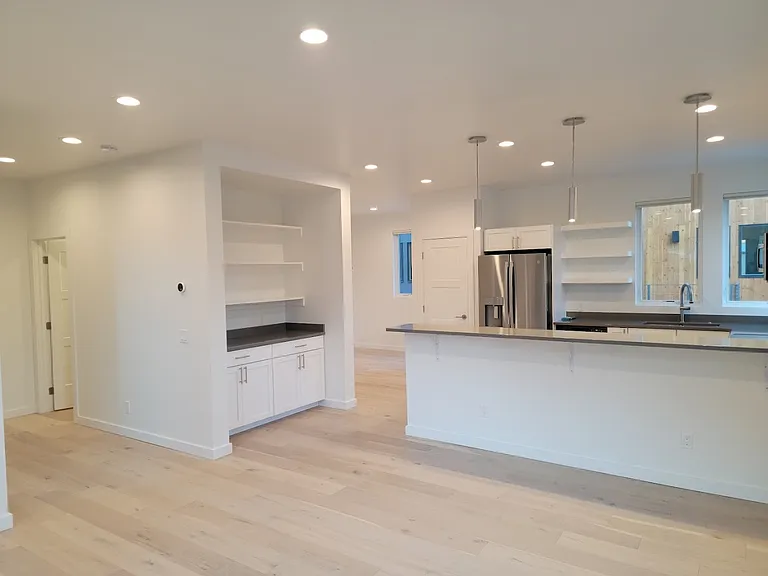 109 W Spruce St #4 — Photo 9
