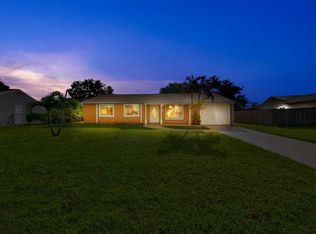 2061 SE Triumph Rd, Port Saint Lucie, FL 34952