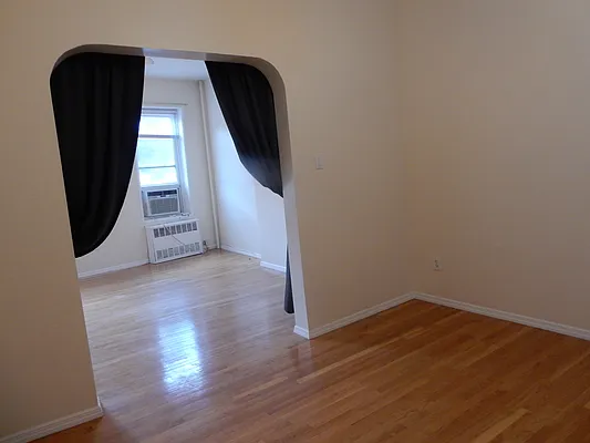 Rented by Douglas Elliman | media 16