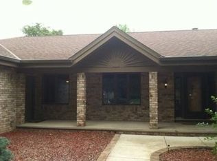 920 S Keller Park Dr, Appleton, WI 54914