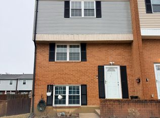 8 Middleview Ct, Baltimore, MD 21244