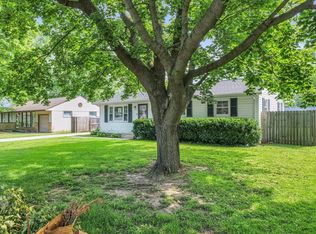 510 Stout St, Saint Joseph, IL