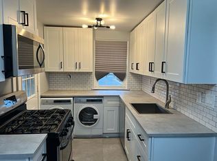 1088 E Main St APT 1, Stamford, CT 06902