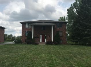 6309 Robinson Rd APT 3, Lockport, NY 14094