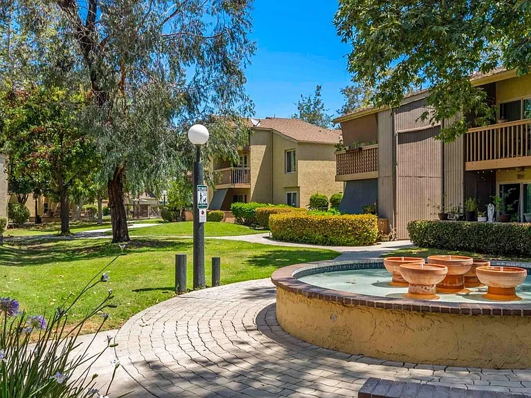 5950 Rancho Mission Rd — Photo 8