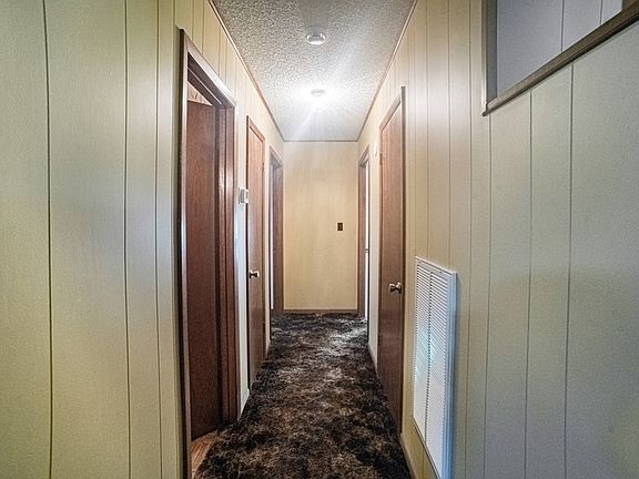 4th image of 203 Broadmoor Dr