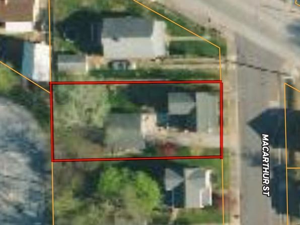 305 Macarthur St, Washington, MO 63090