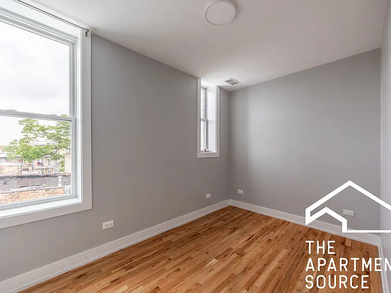 3328 W Congress Pkwy #3 — Photo 7