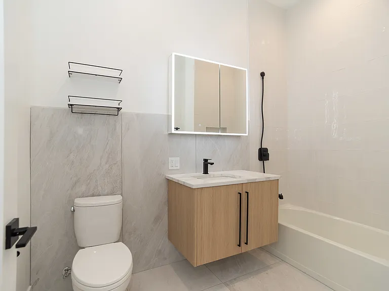 2042 W Irving Park — Photo 24
