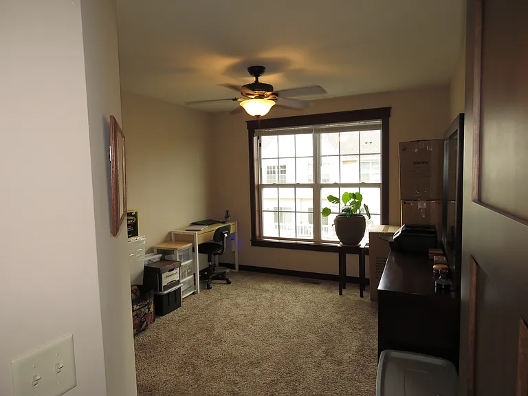 2435 Foxglove Cir — Photo 8