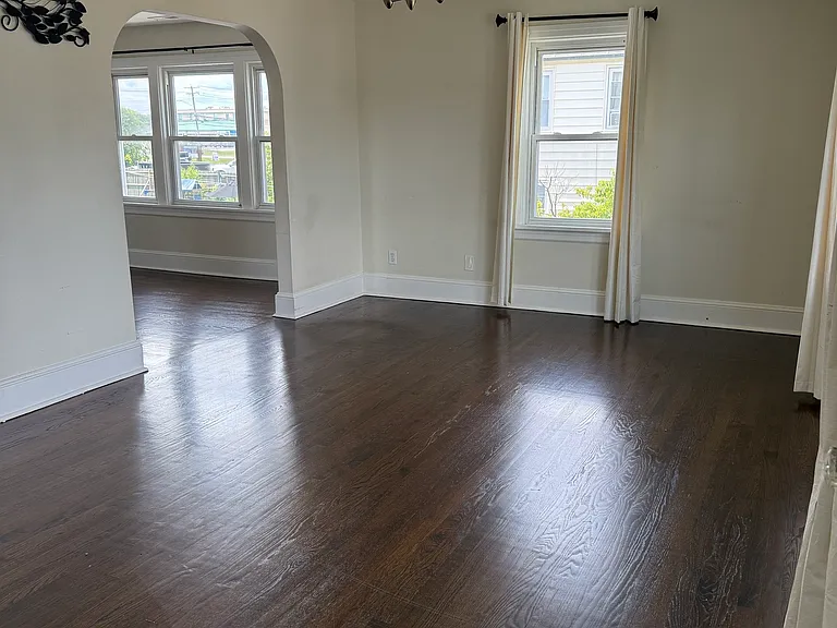 953 Longbrook Ave — Photo 7