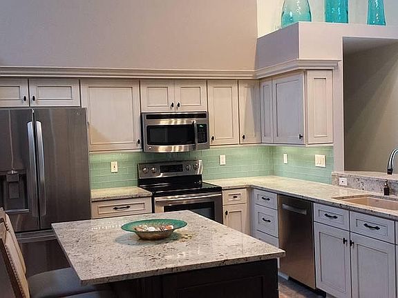 4th image of 15134 Arbor Hollow Dr