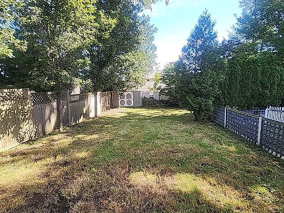 5th image of 10 Shelley Avenue