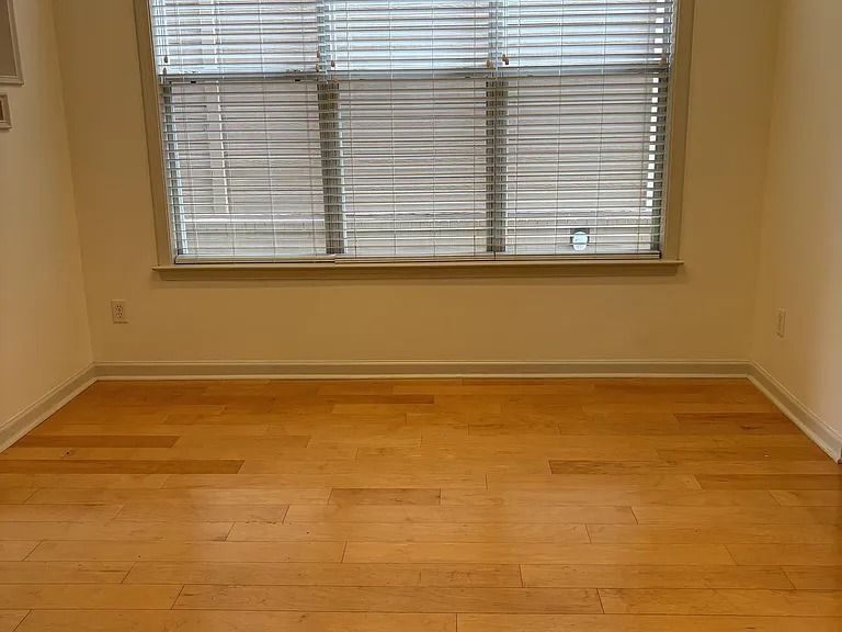 1371 Island Town Dr — Photo 10