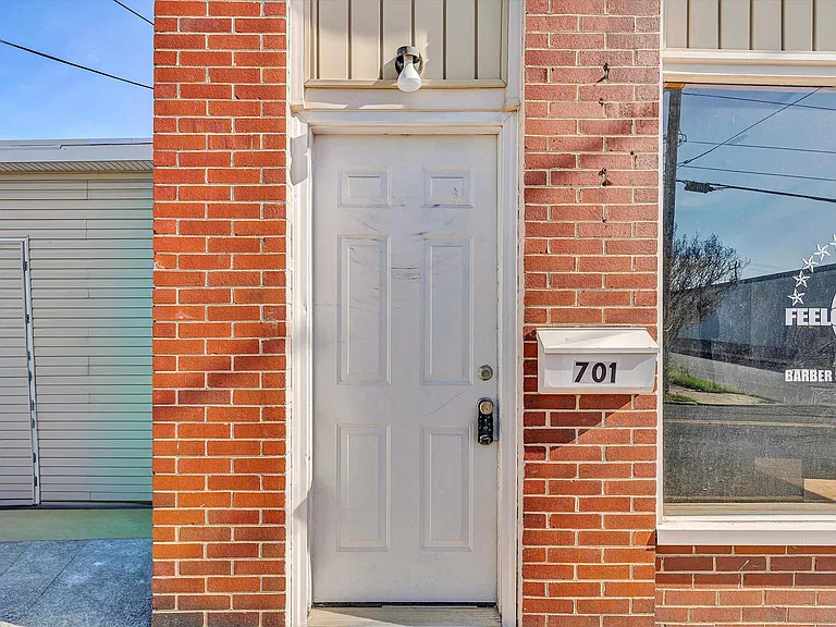 701 Salem Ave SW — Photo 11
