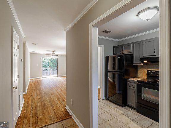 3rd image of 1688 Prince Ave APT 505