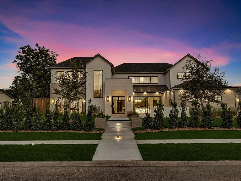 10050 Gooding Dr — Photo 1