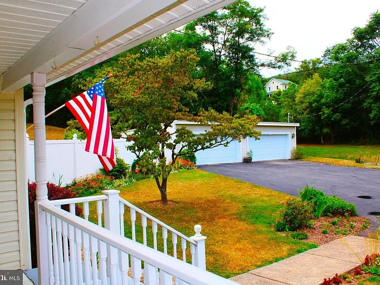 13500 Country Ln NE — Photo 2