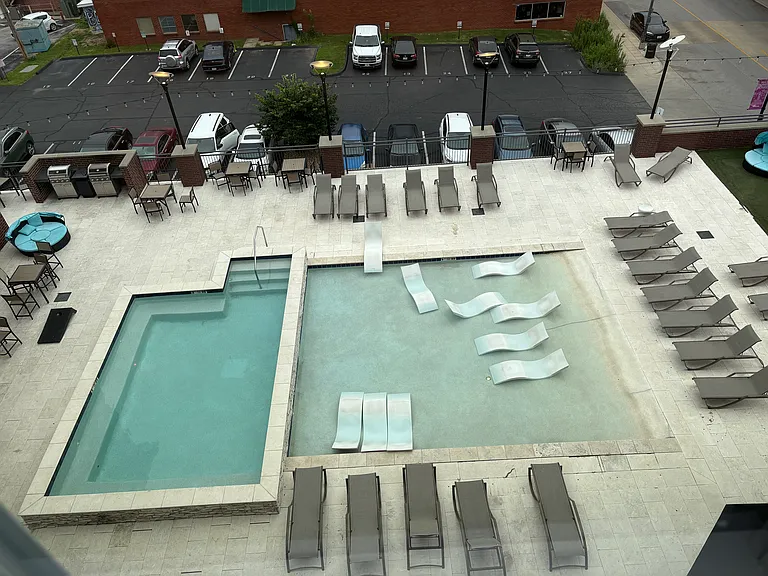 900 E Walnut St #515 — Photo 2