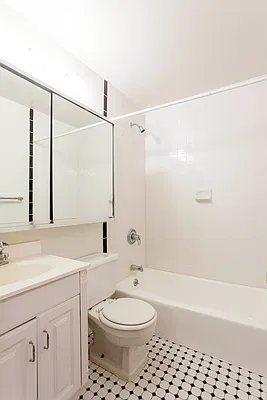 Rented by Mirador Real Estate | media 20