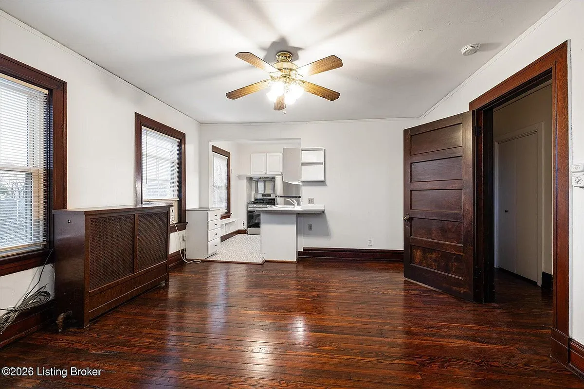 Building Photo - 1401 E Breckinridge St #4