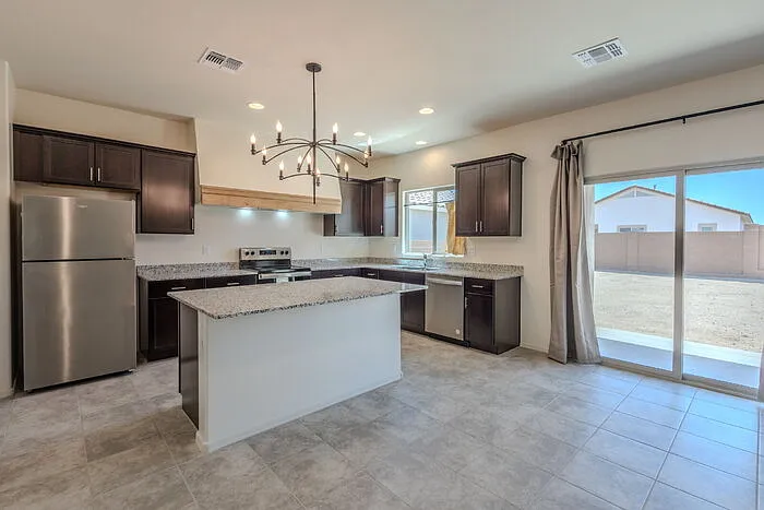 921 W Calle El Acuario — Photo 3