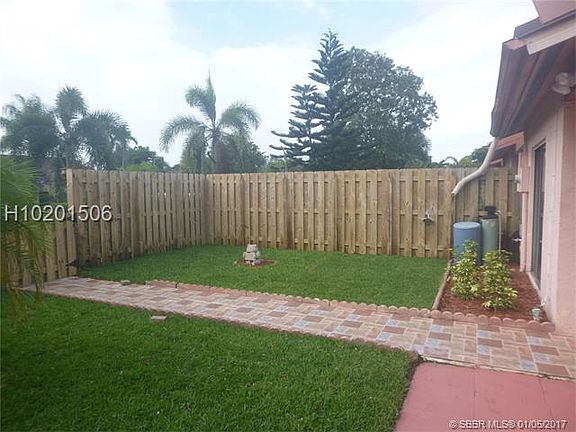 4th image of 931 NW 52nd St #931