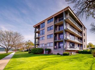 700 S Lakeshore Dr APT 301, Lake City, MN 55041