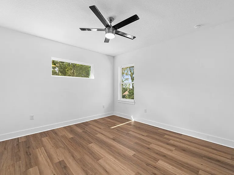 6622 Summit View Dr — Photo 17