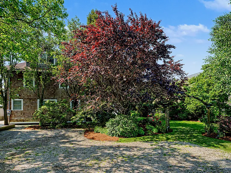 118 Middle Beach Rd — Photo 32