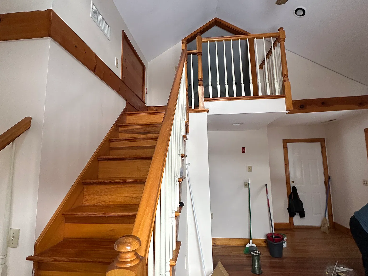 170 Main St — Photo 3