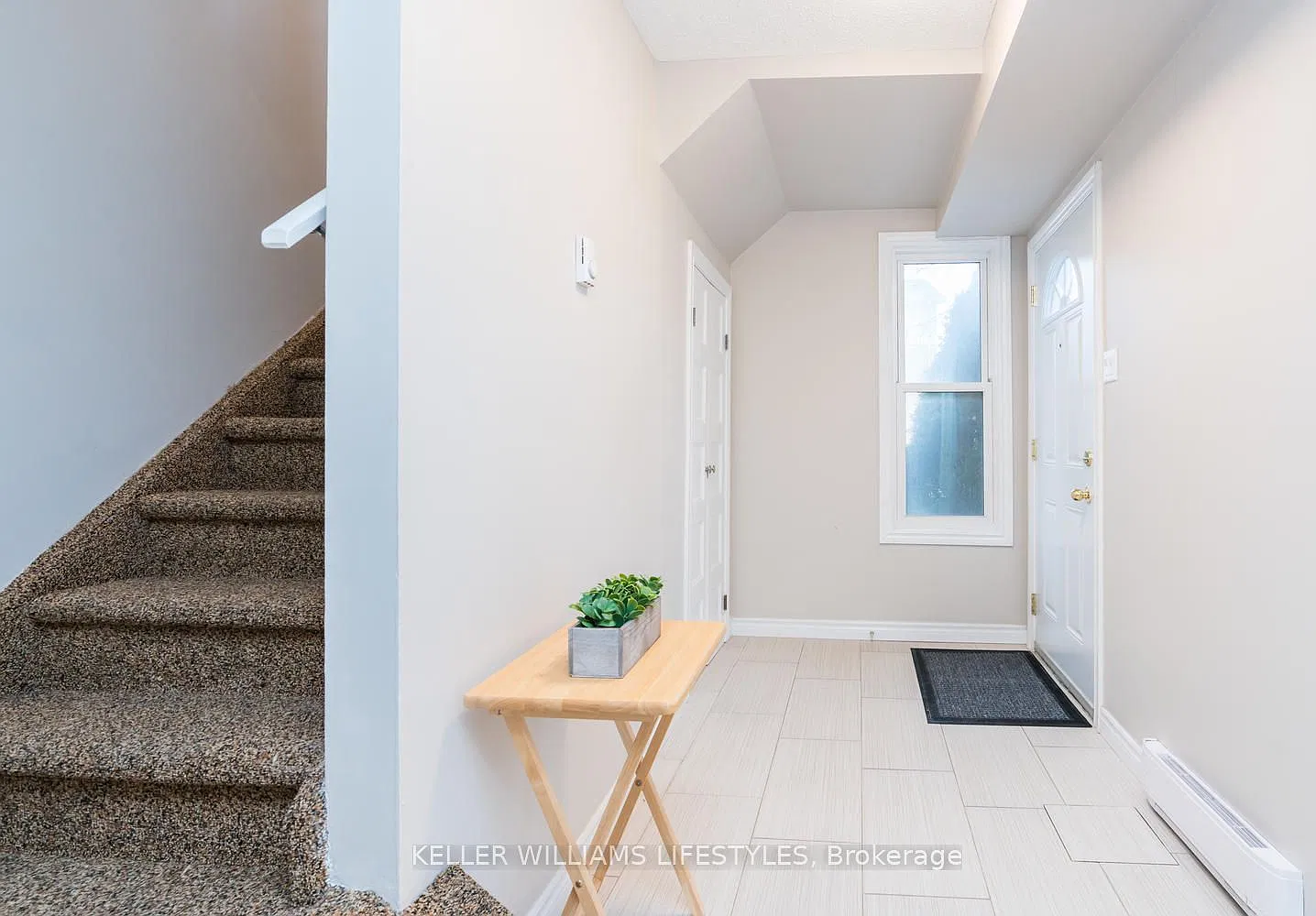 3 bed, $2,495 — Photo 2