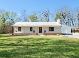 210 Melody Ln, Florence, AL 35634