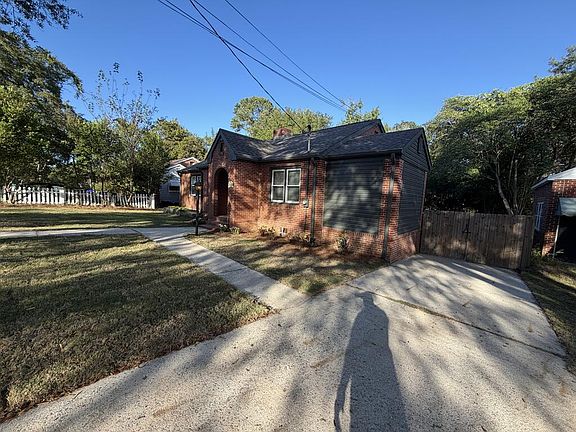 5th image of 3528 Howard Ave