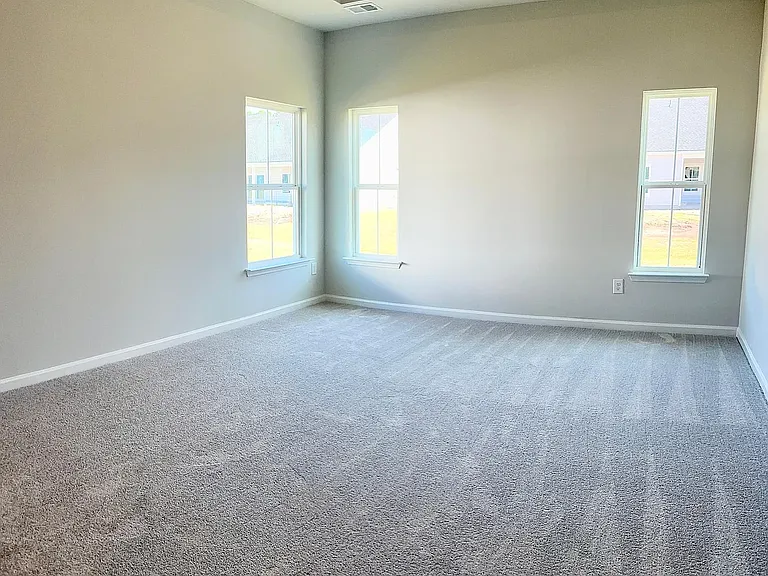 554 Magnolia Terrace Dr — Photo 6