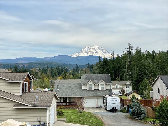 4th image of 980 Erin Ln W