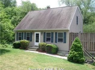 70 Stonybrook Rd, Gales Ferry, CT 06335