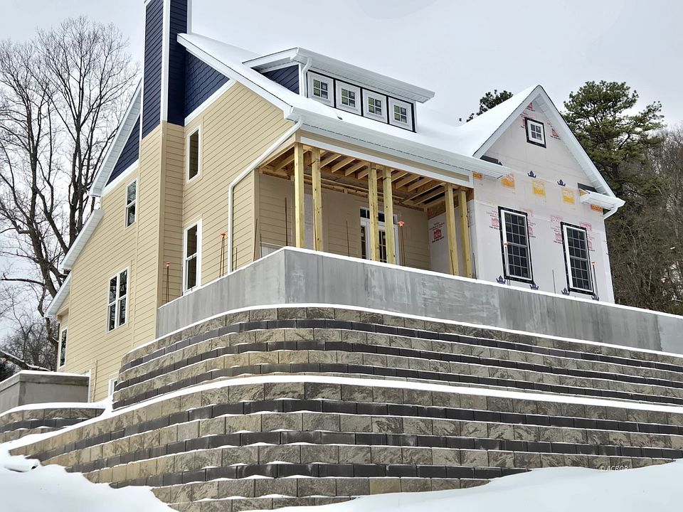 2nd image of 58 Strathmore Blvd