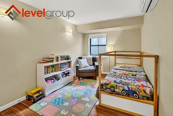 Sold by Level Group | media 9