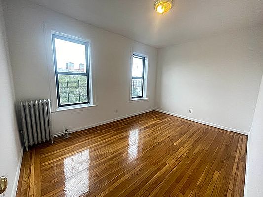 3rd image of 3230 Steuben Ave #2C