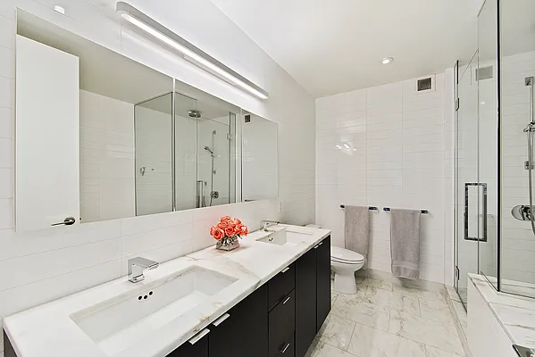 Rented by CORE | media 18