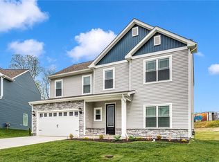 3447 Robindale Dr, Winston Salem, NC 27107